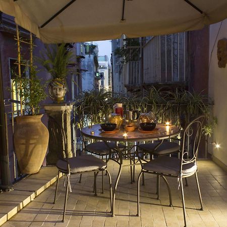 Casa Latina Bed & Breakfast Napoli Dış mekan fotoğraf