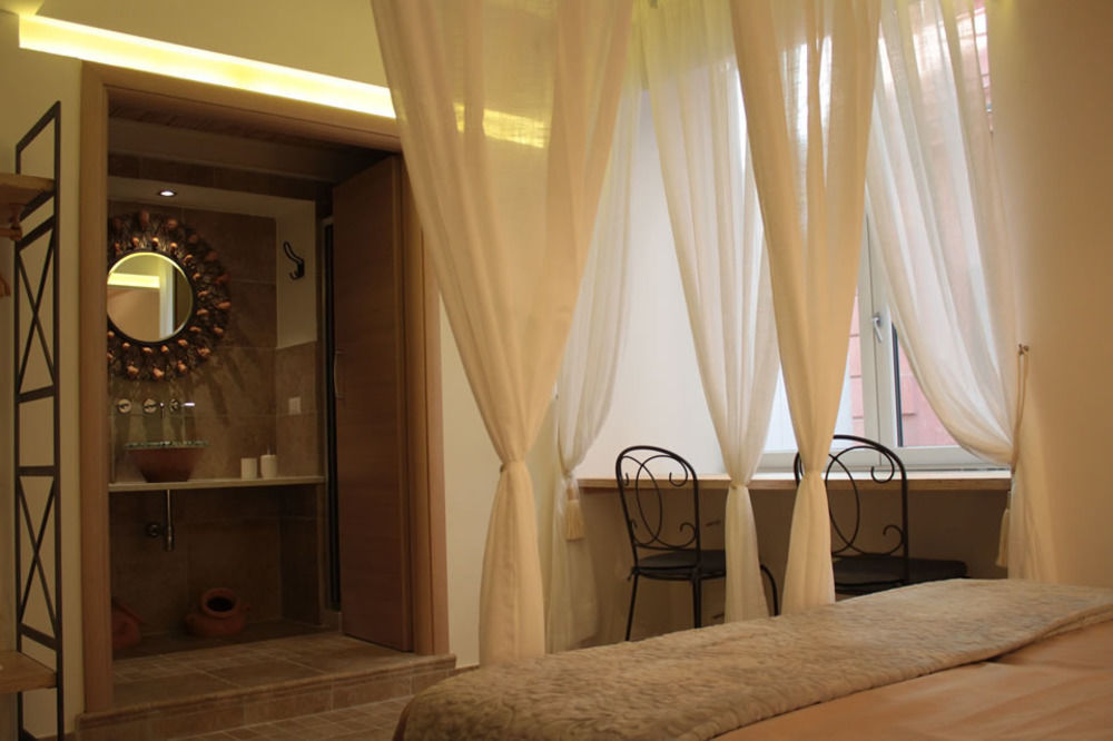 Casa Latina Bed & Breakfast Napoli Dış mekan fotoğraf