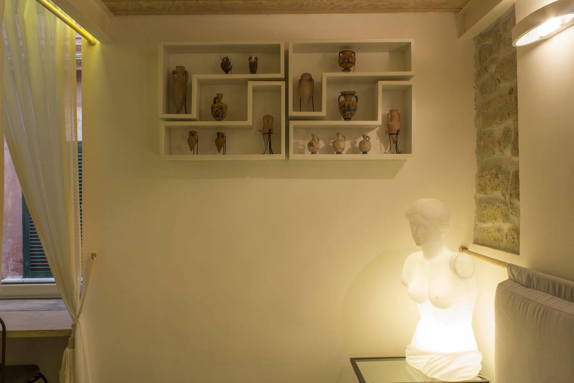 Casa Latina Bed & Breakfast Napoli Dış mekan fotoğraf