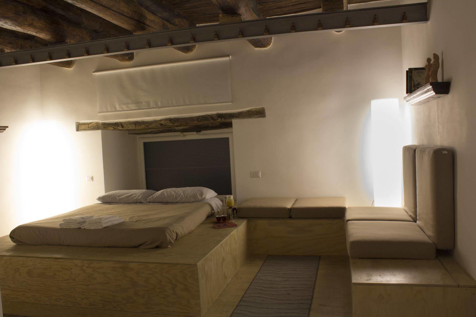 Casa Latina Bed & Breakfast Napoli Dış mekan fotoğraf